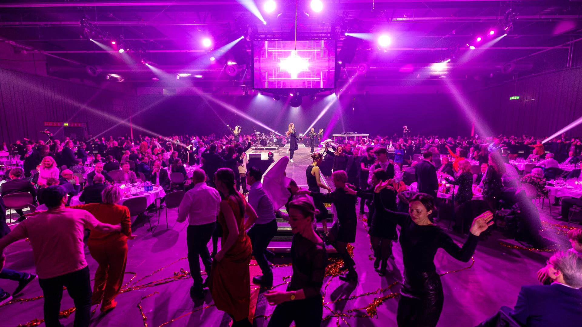 NOVA-Spektrum-Julebordshow